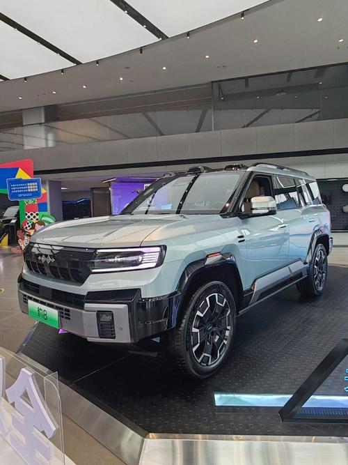 惠州36比亚迪方程豹硬派越野的爆款，英菲尼迪35周年与你共成长